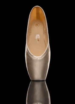 R-Class Brillante Pointe Shoe Hard Shank
