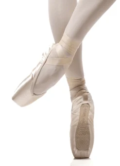 RClass Legata Pointe Shoe Hard Shank