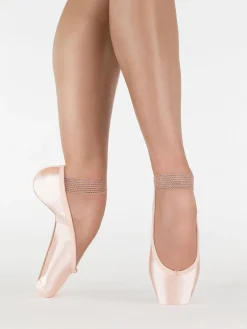 Suffolk Status Pointe Shoe Standard